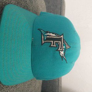 Vintage 90's New Era fitted Florida Marlins hat